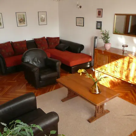 Niceta Villa *