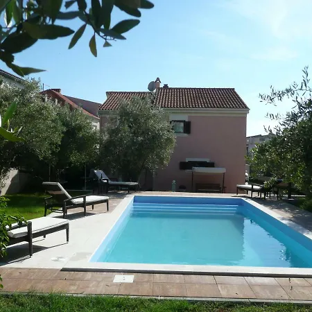 Niceta Villa Zara