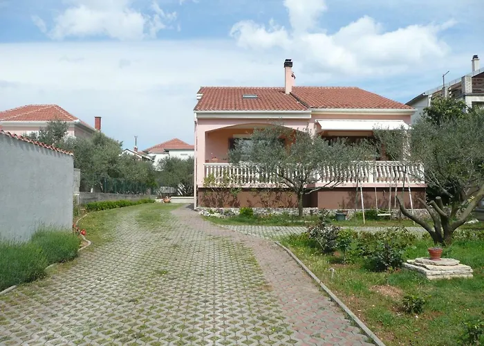 Niceta Villa *