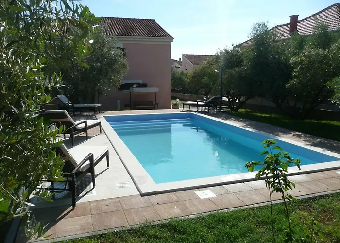 וילה Niceta זאדאר